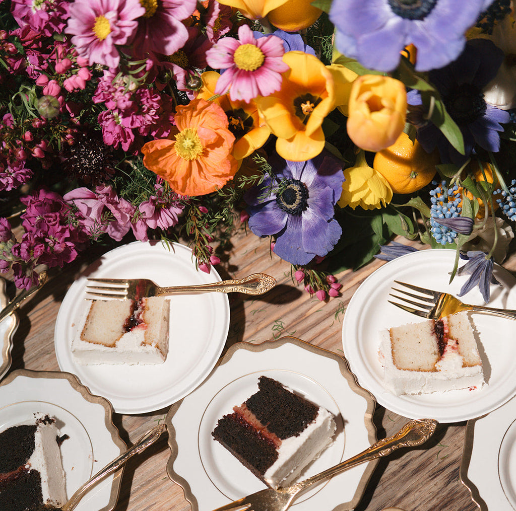 *CLASSIC* Tasting Cake Box (serves 16, so grab your best friends, coordinators, vendors, and make a party out of choosing!) not getting married? We don’t mind, everyone should have cake.